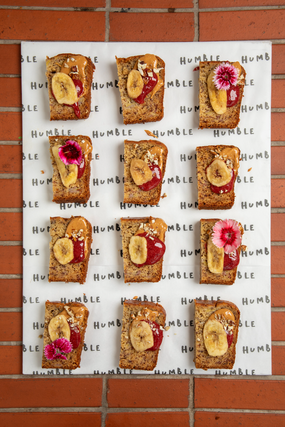 BANANA BREAD PLATTER
